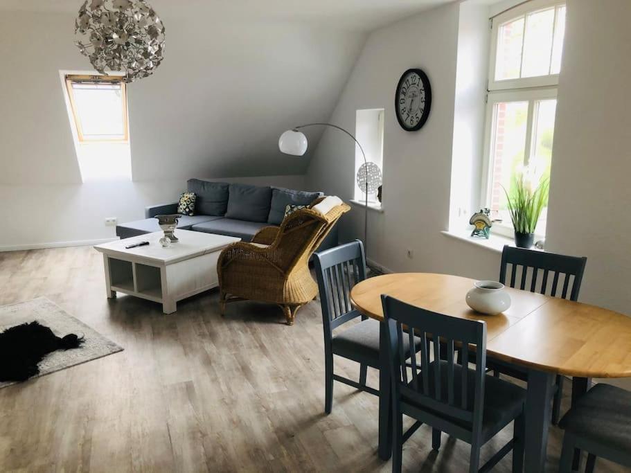 Holzmichl Apartman Varel Kültér fotó